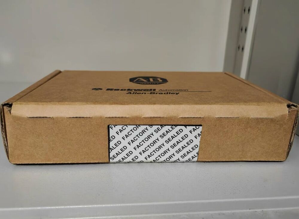 Allen-Bradley 1746-OB32 Ser D Output Module box with factory seal, new, industrial automation PLC part