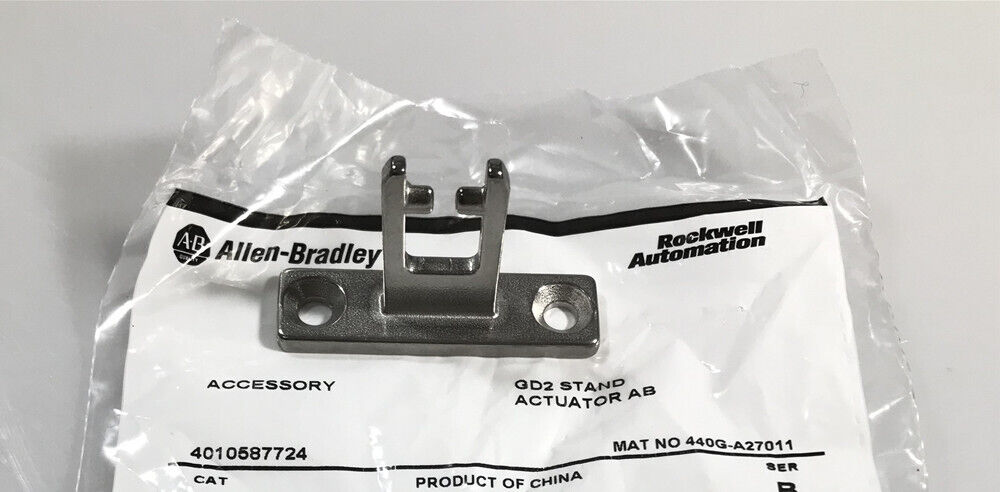 Allen-Bradley 440G-A27011 safety switch actuator, new industrial automation part, GD2 stand accessory